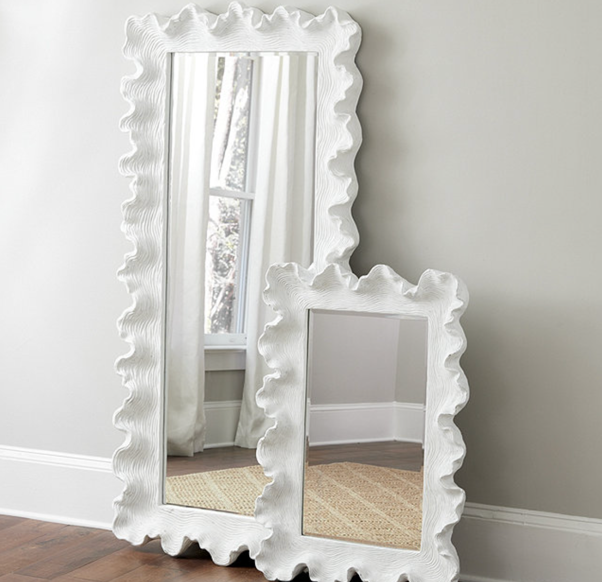 White Scallop Coastyle style mirror